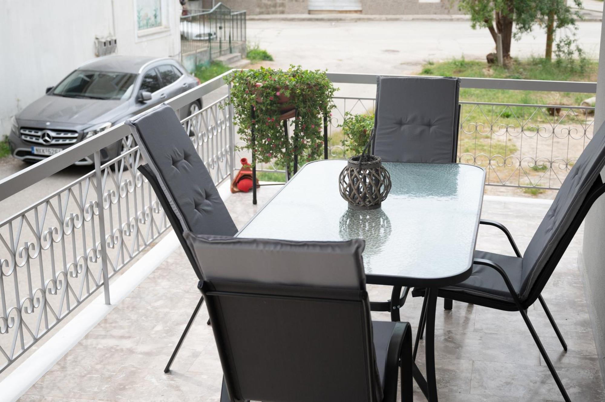 פרבזה Louisa Luxury Apartments מראה חיצוני תמונה