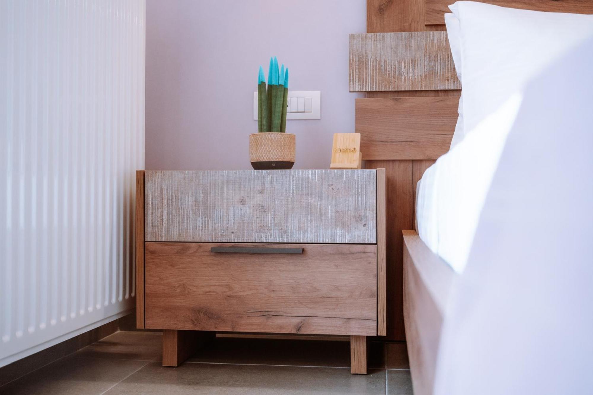 פרבזה Louisa Luxury Apartments מראה חיצוני תמונה