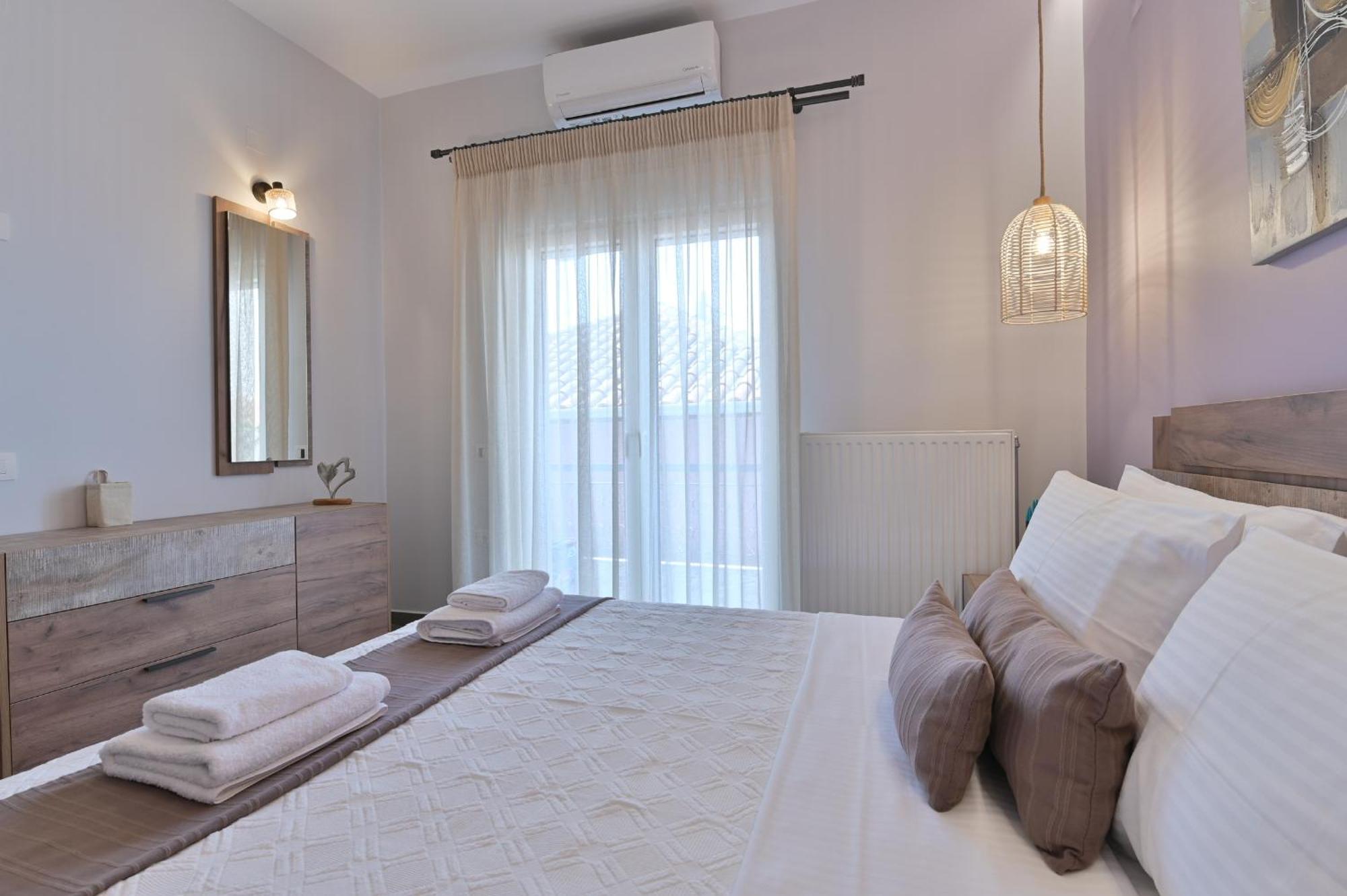 פרבזה Louisa Luxury Apartments מראה חיצוני תמונה