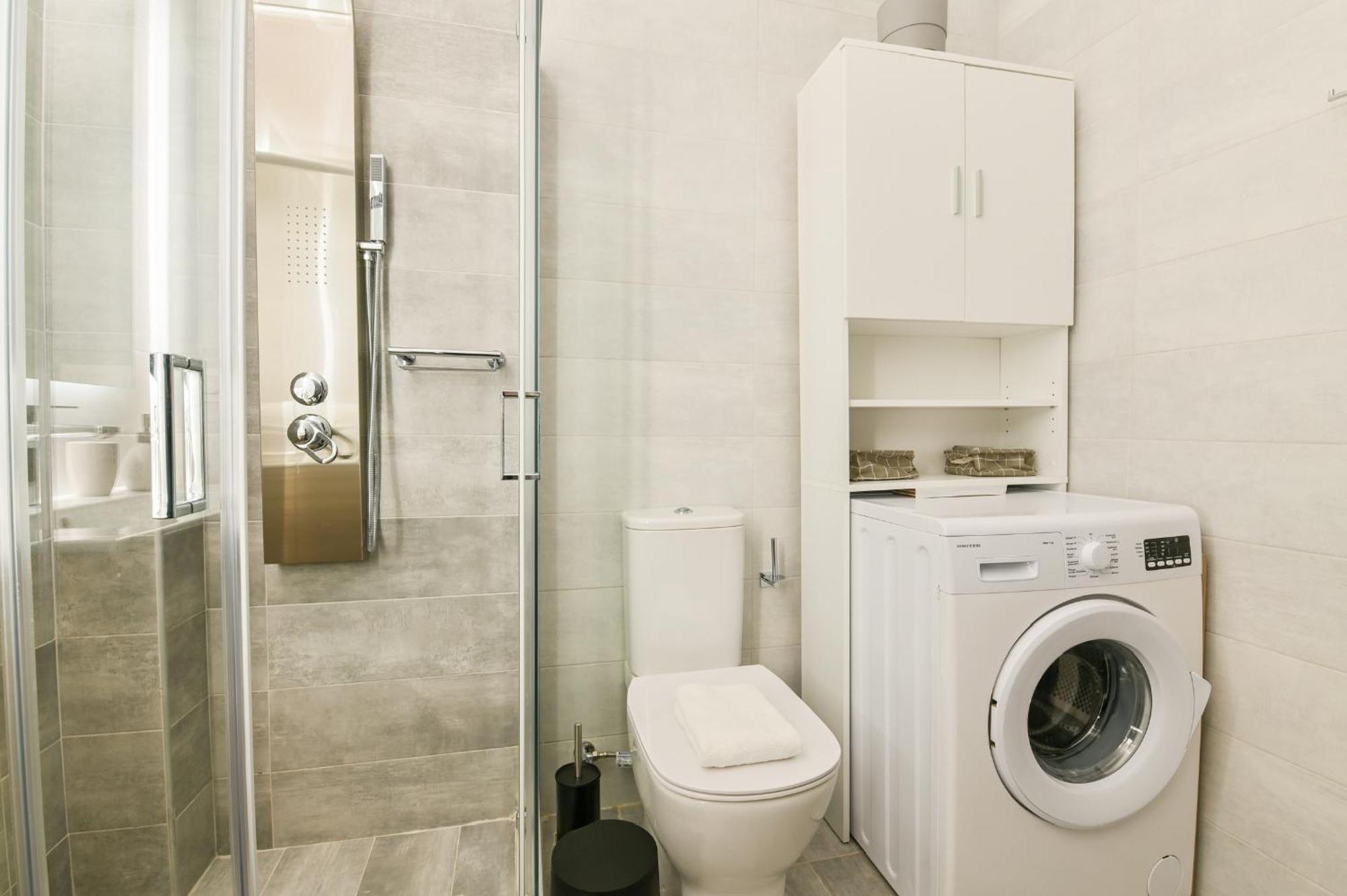 פרבזה Louisa Luxury Apartments מראה חיצוני תמונה
