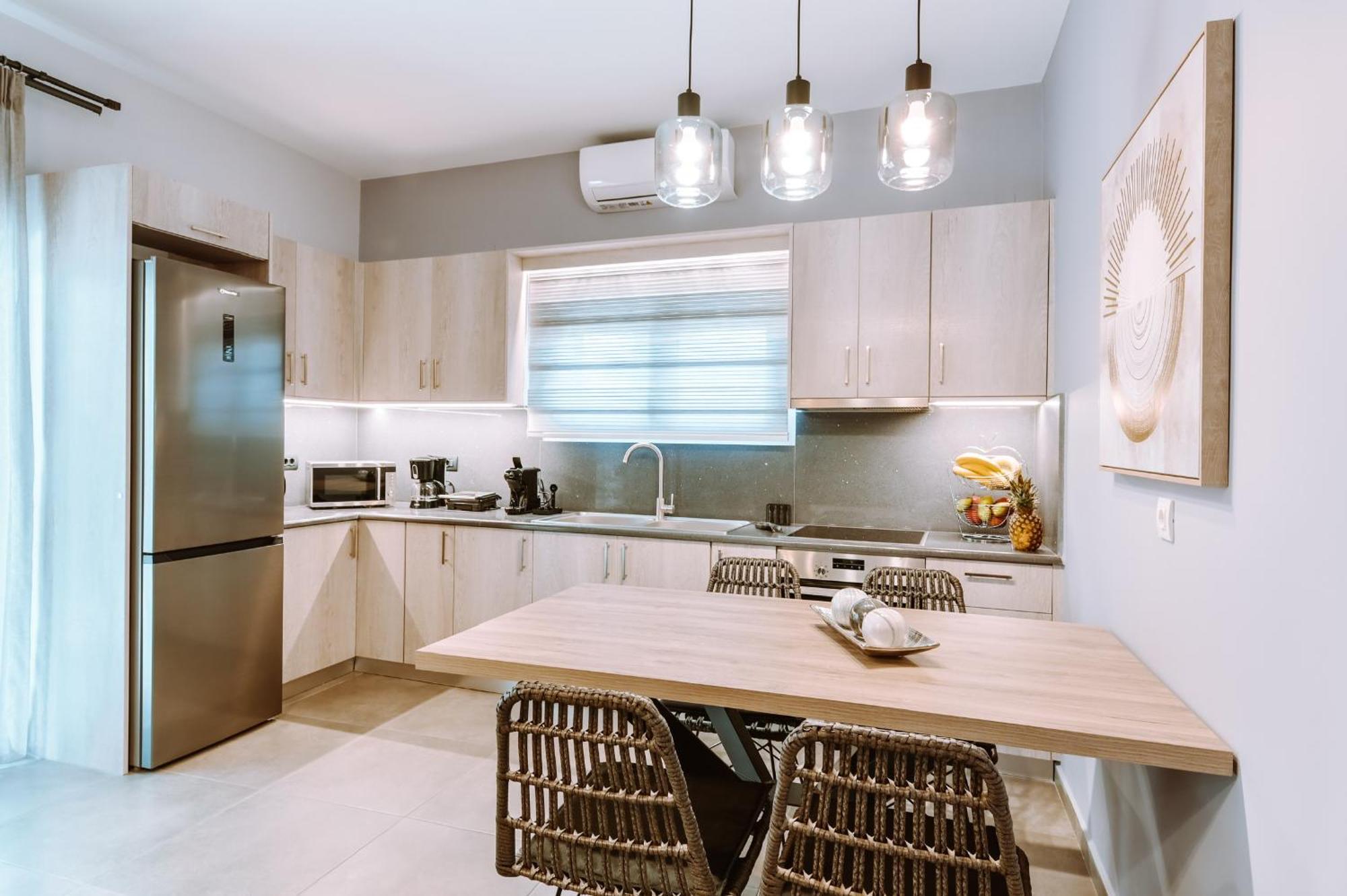 פרבזה Louisa Luxury Apartments מראה חיצוני תמונה