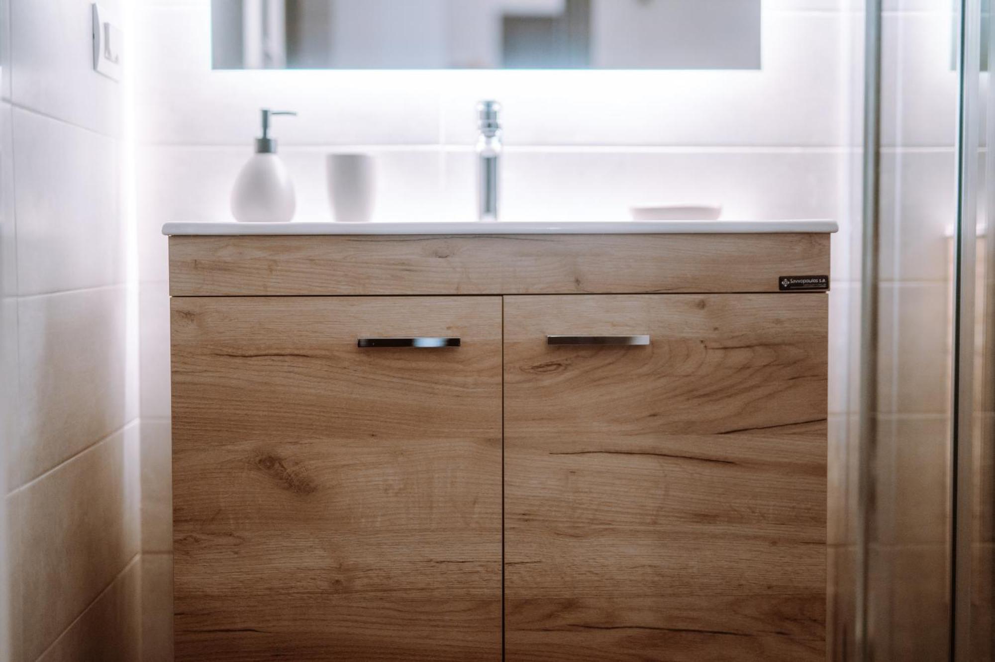 פרבזה Louisa Luxury Apartments מראה חיצוני תמונה