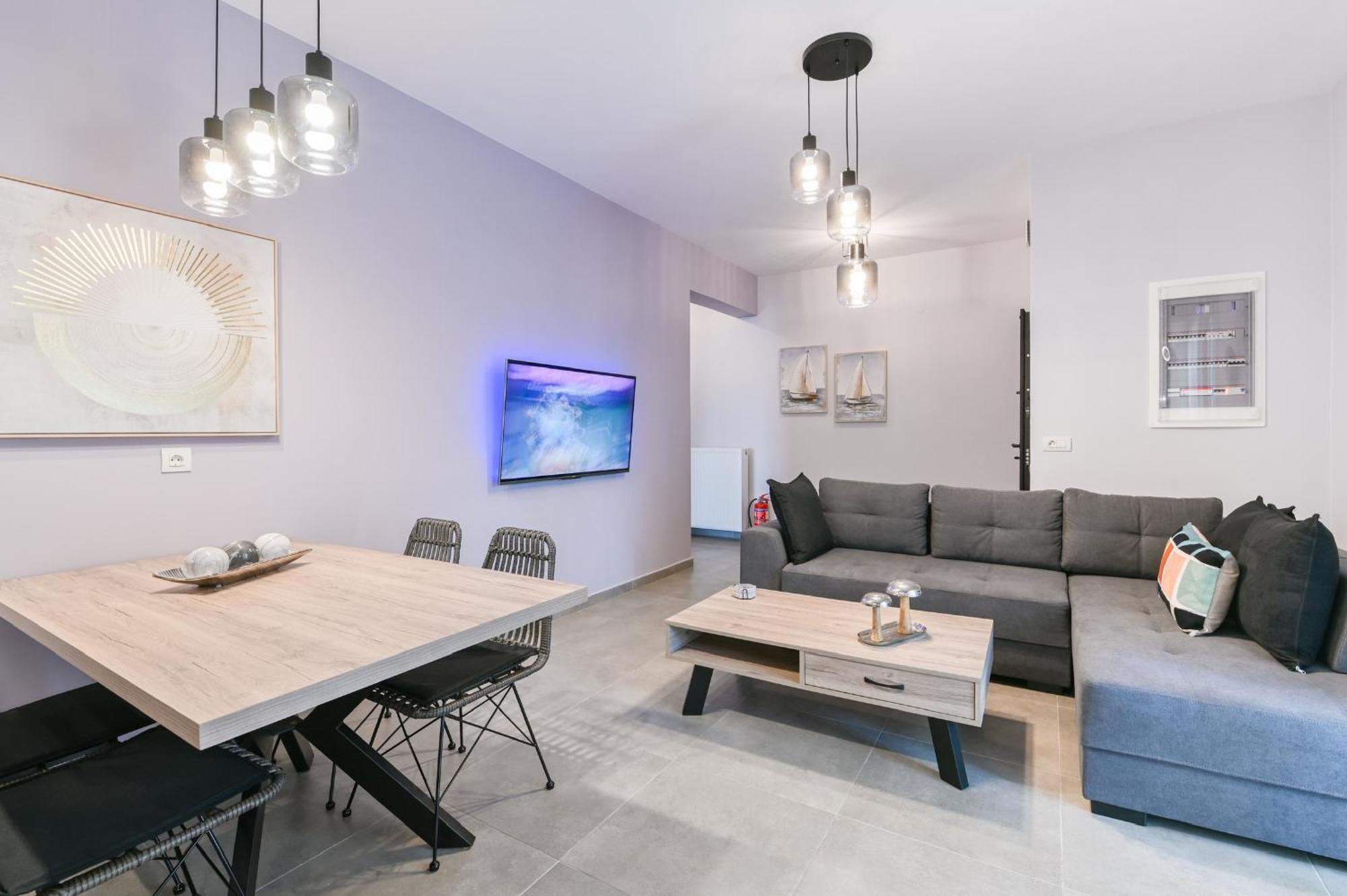 פרבזה Louisa Luxury Apartments מראה חיצוני תמונה